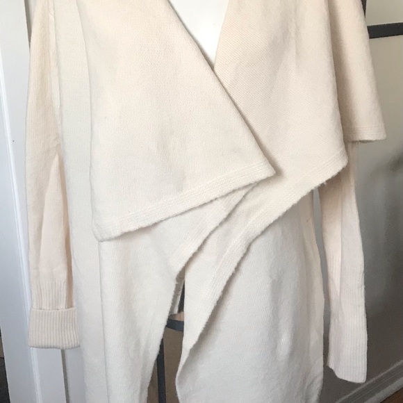 NEW ! Flawless Sweater/Shrug - size M/L - Picture 2 of 8